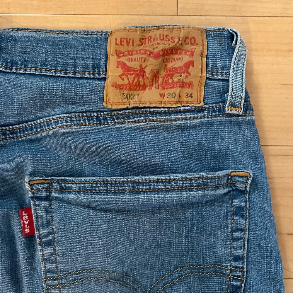 502 Levi’s 30x34 - Picture 8 of 13